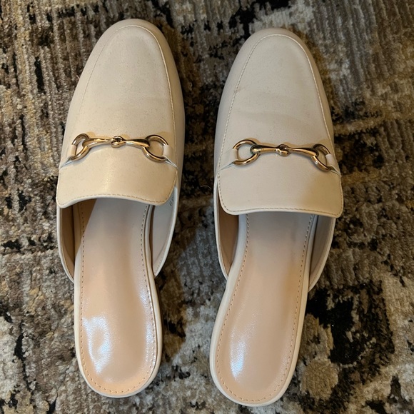 Mules - Picture 4 of 8